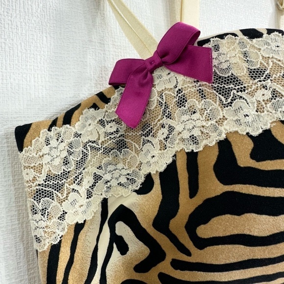 Cacique zebra print molded bra size 42DD - Picture 2 of 6